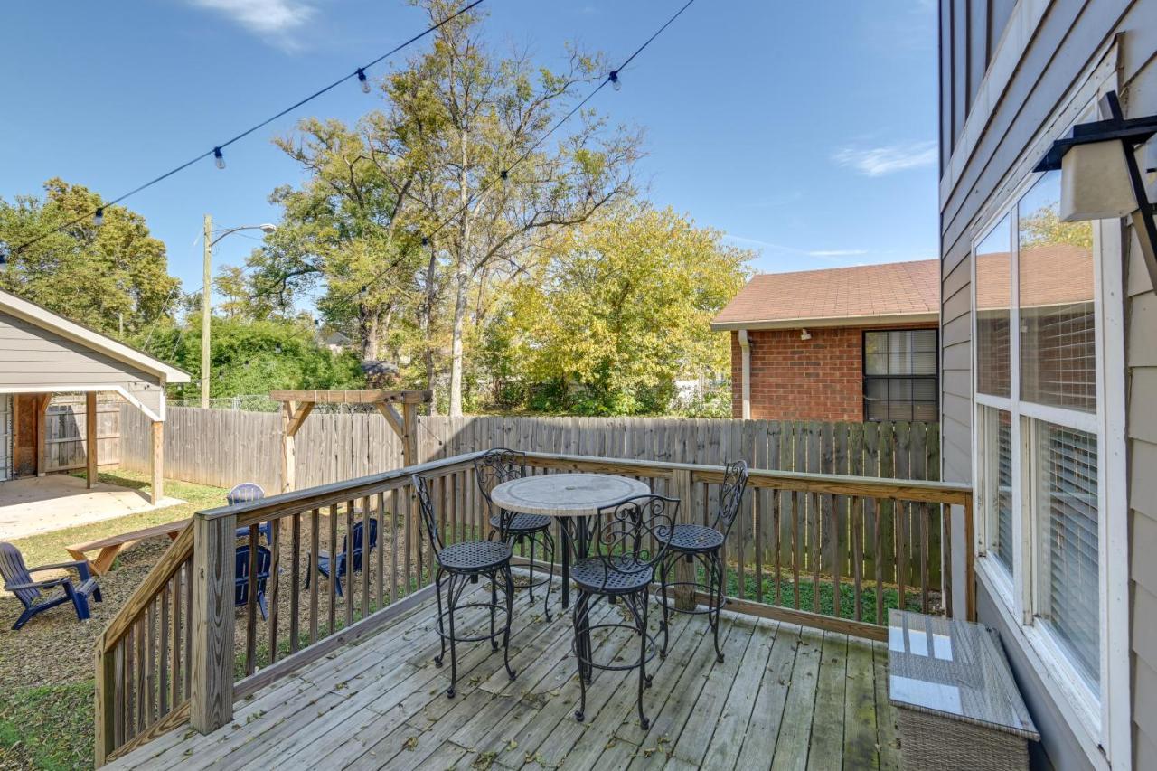 Vibrant With Deck, 2 Mi To Downtown Nashville!