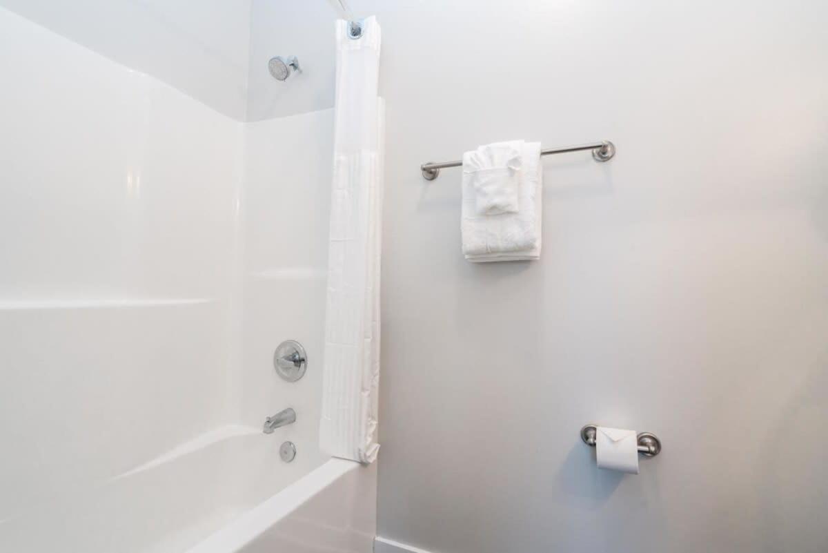 Cozysuites Music Row Stunning 2br -free Parking 05 Apartment *