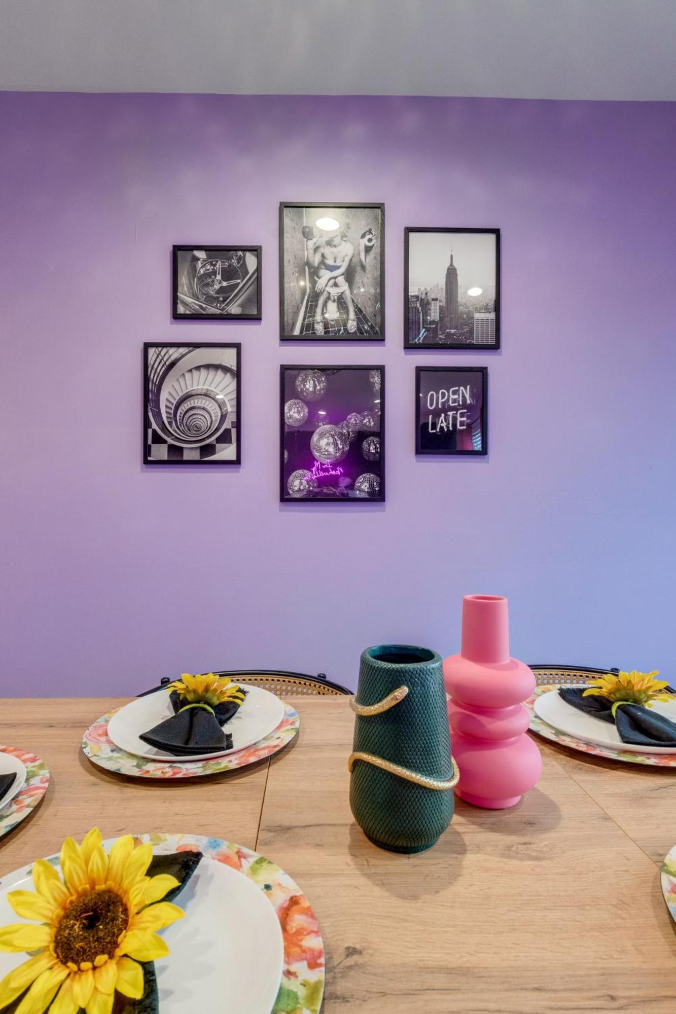 Swifties Sittin By The Water *