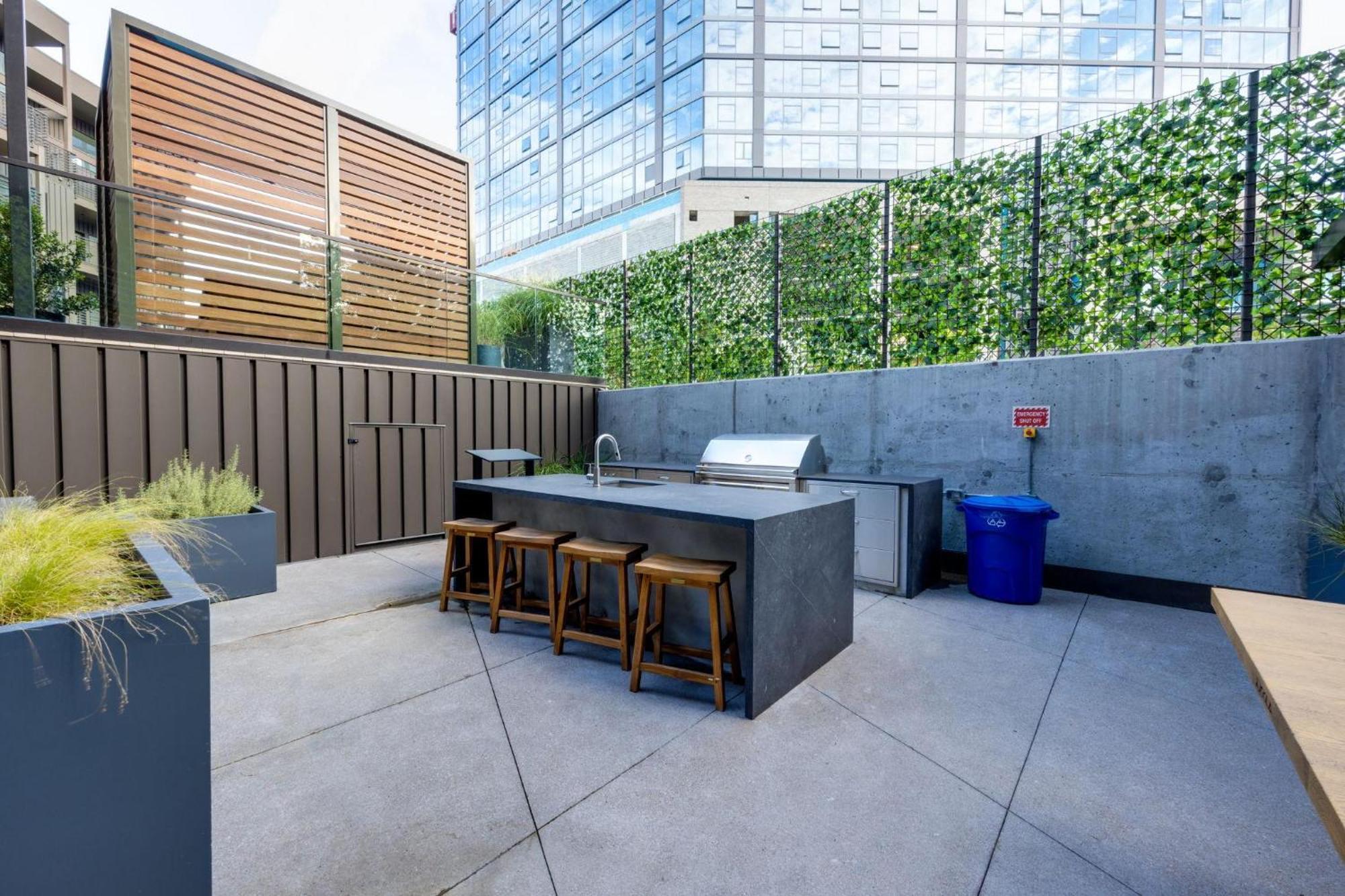 Hyve - Zest - Pool & Gym - Get Ready Vanities Holiday home Nashville