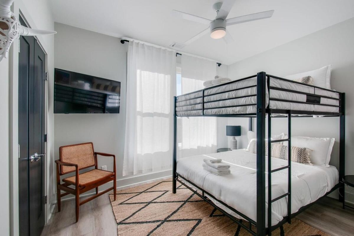 East Nash Double - 26 Beds Fast *