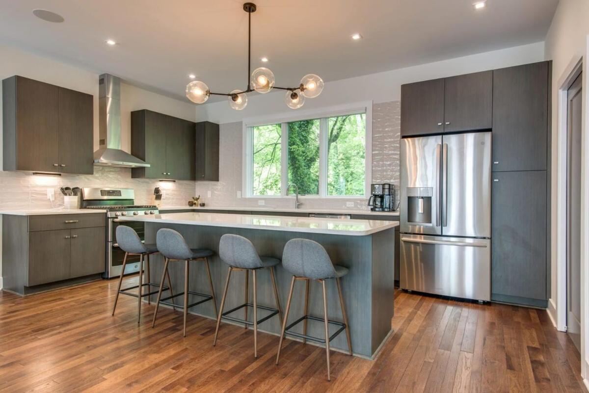 Holiday home Downtown Luxury - 10 Beds & Free Parking *