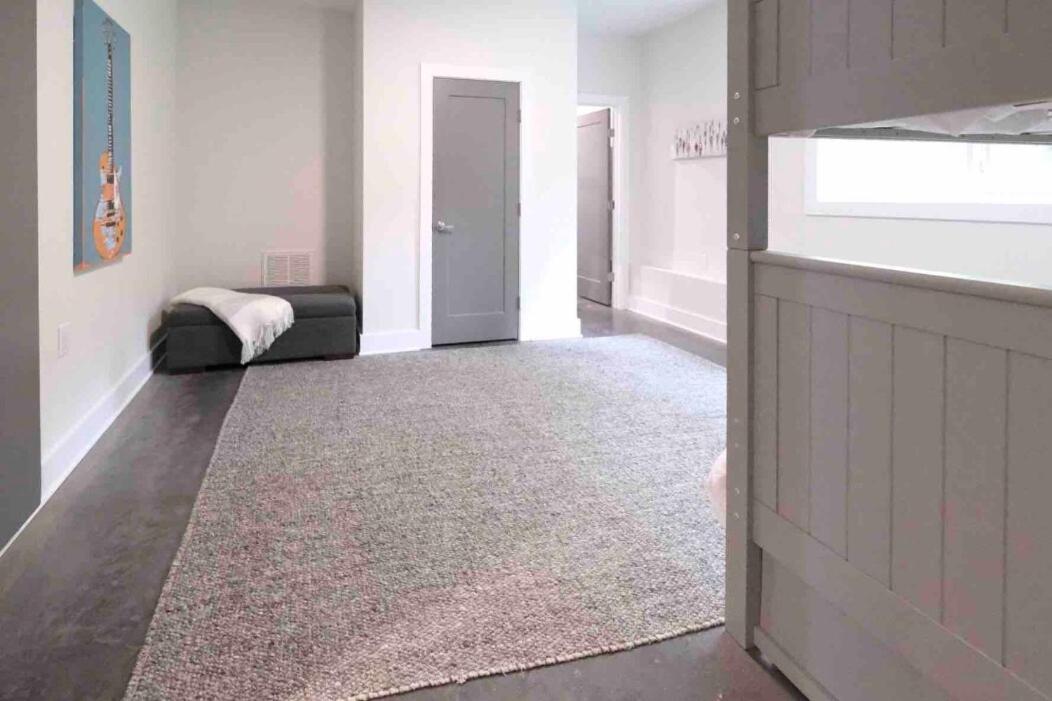 Downtown Luxury - 10 Beds & Free Parking