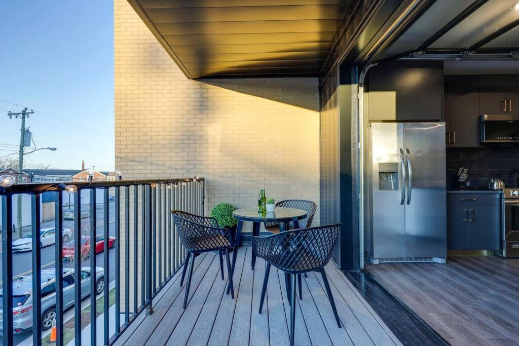 Holiday home Dt Walk To Broadway 2 Bedrooms Sleeps 8 *