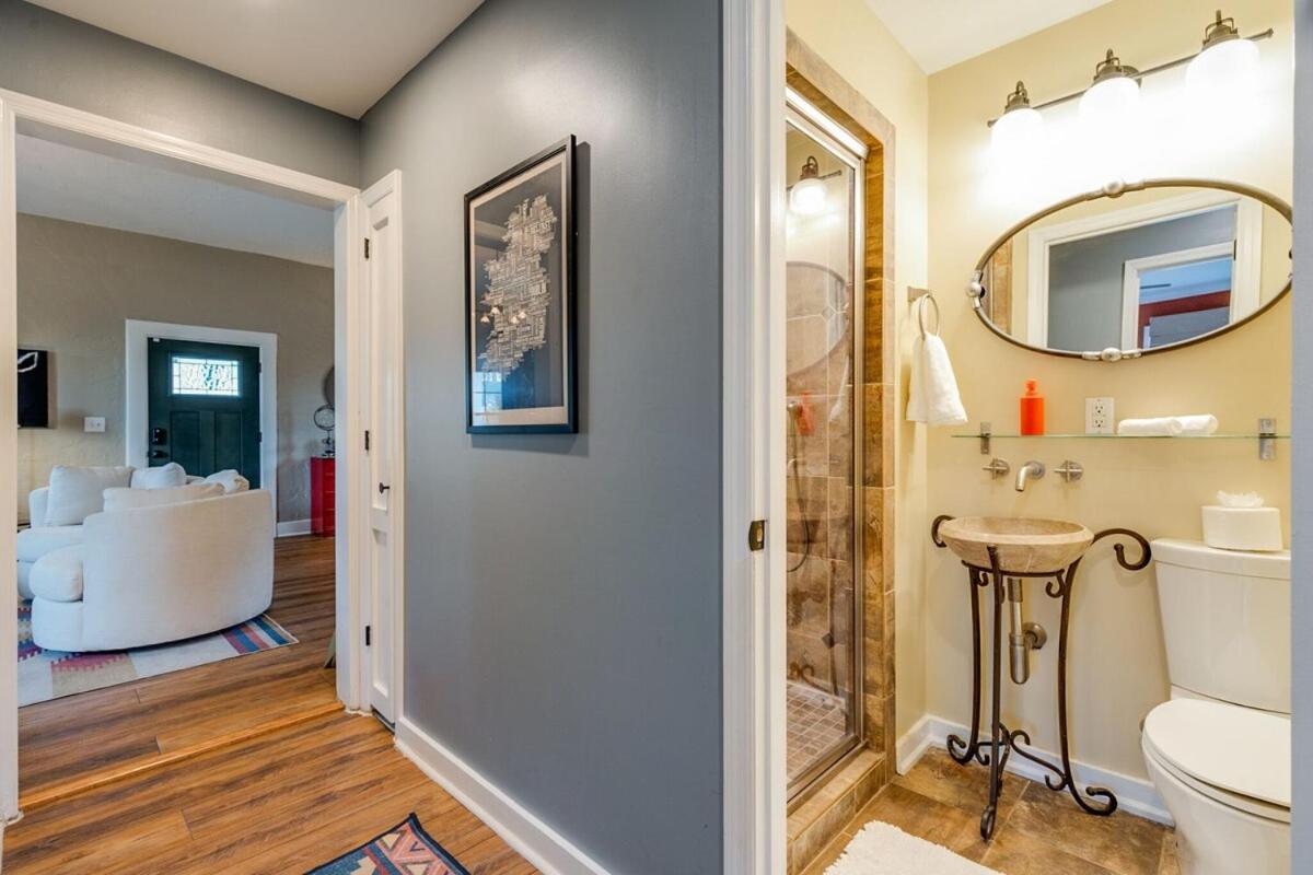 Historic East Nash Sleeps 6