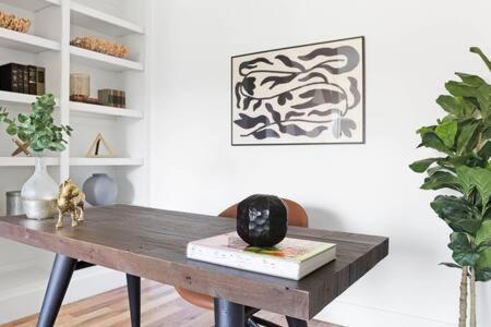 Holiday home The Hadley House - Cozy Porch & Fenced In Backyard Nashville