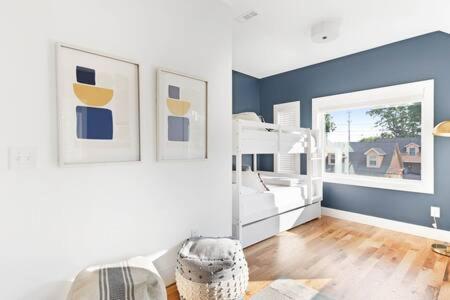 Holiday home The Hadley House - Cozy Porch & Fenced In Backyard