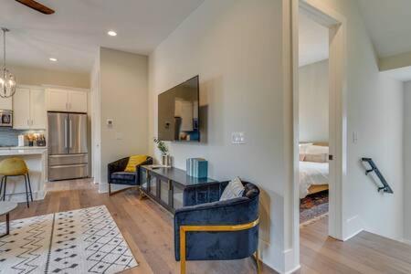 Expansive Retreat With Rooftop Deck
