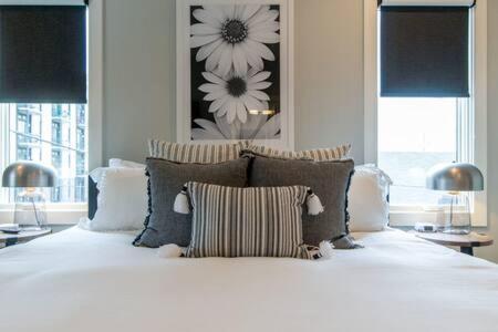 Taylor Haus - Downtown Gem 5 Min To Broadway Holiday home *