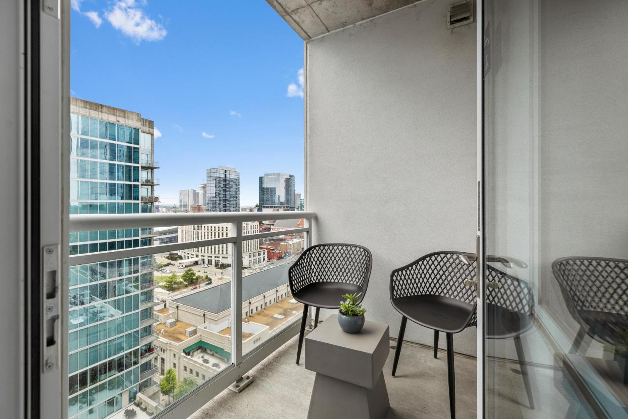 Placemakr Premier Sobro 5*