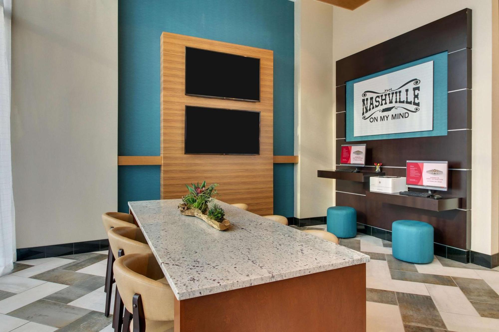 Hotel Drury Plaza Downtown