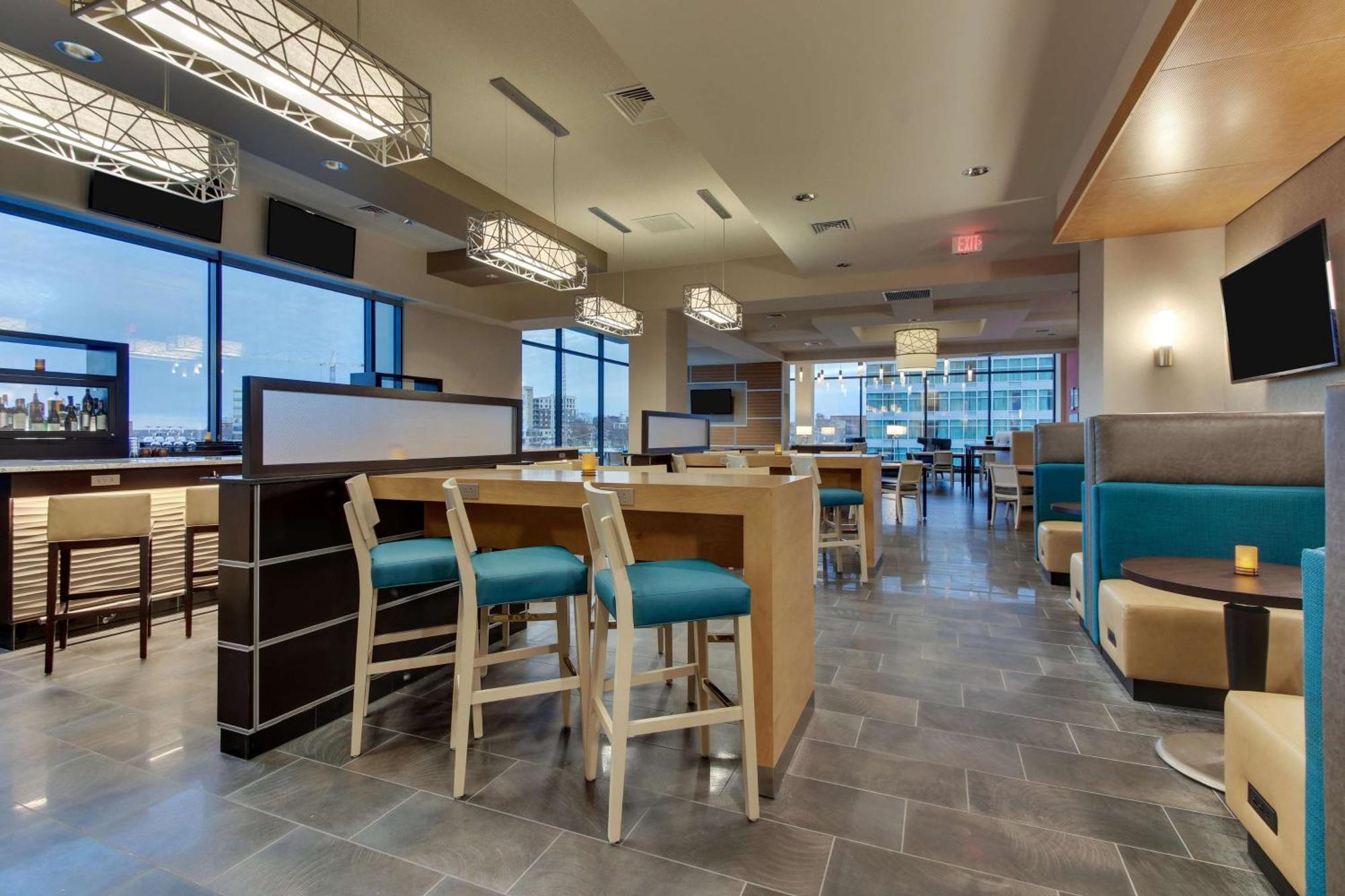 Hotel Drury Plaza Downtown 3*