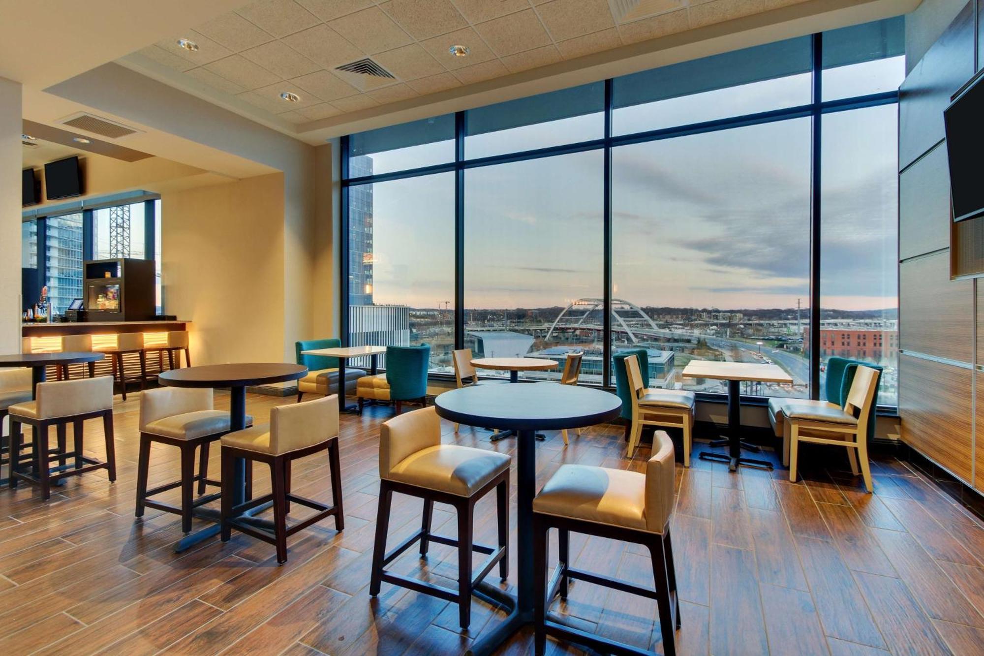 Hotel Drury Plaza Downtown