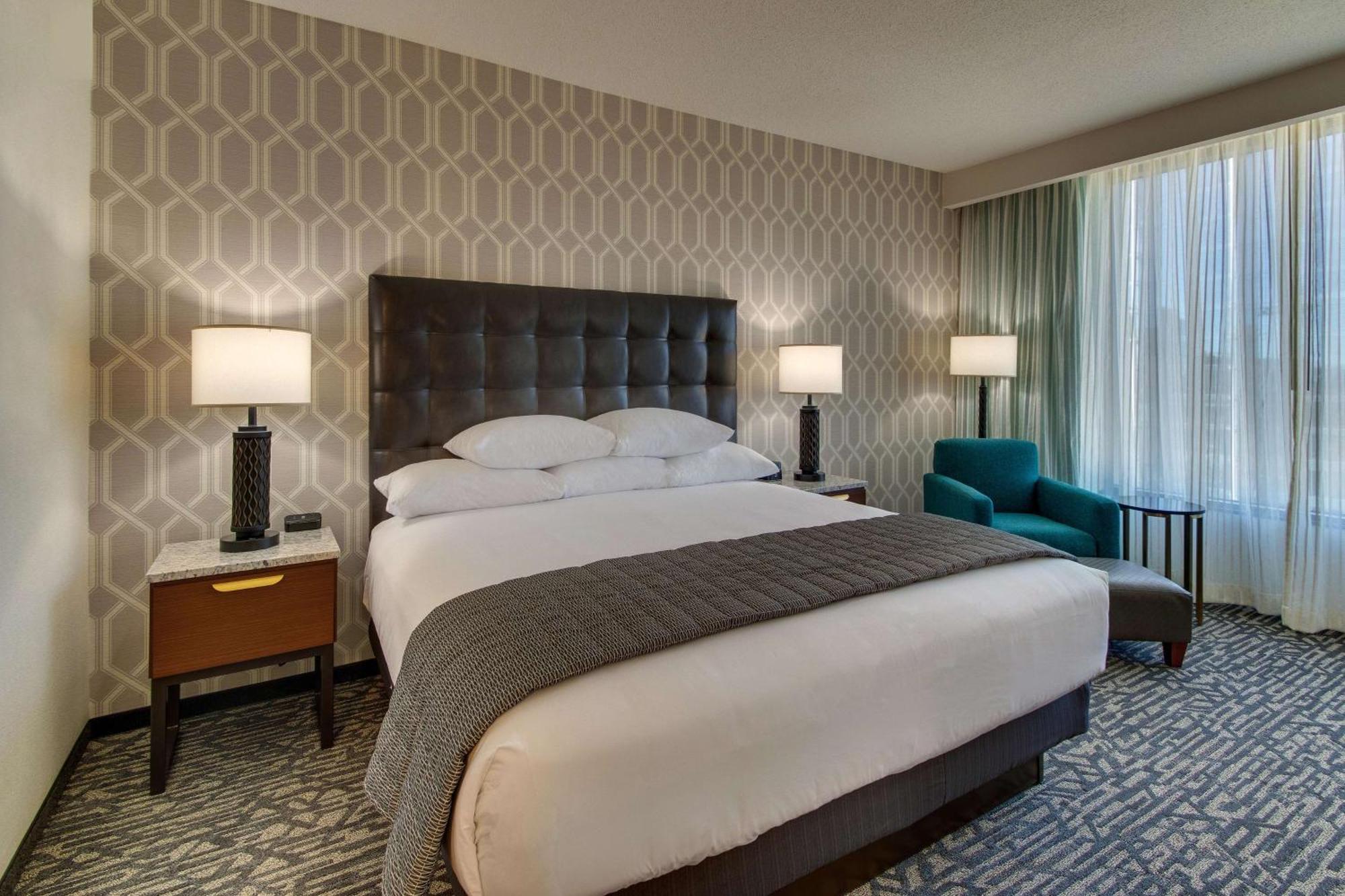 Drury Plaza Downtown Nashville