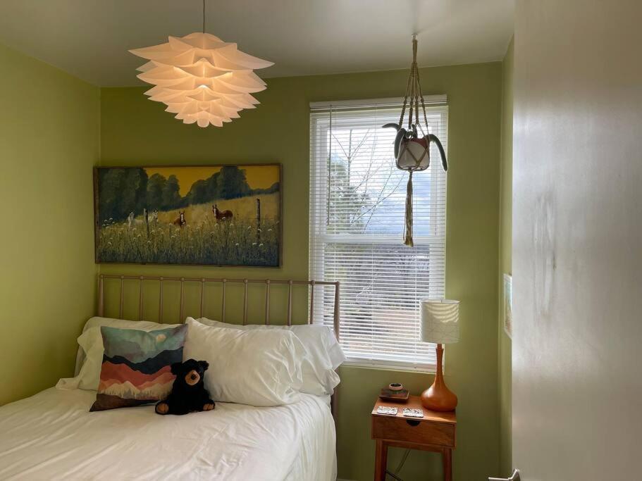 5 Min To Dt-Multicade Arcade-Nature Trails-Scenic-Holiday Lights! Apartment Nashville