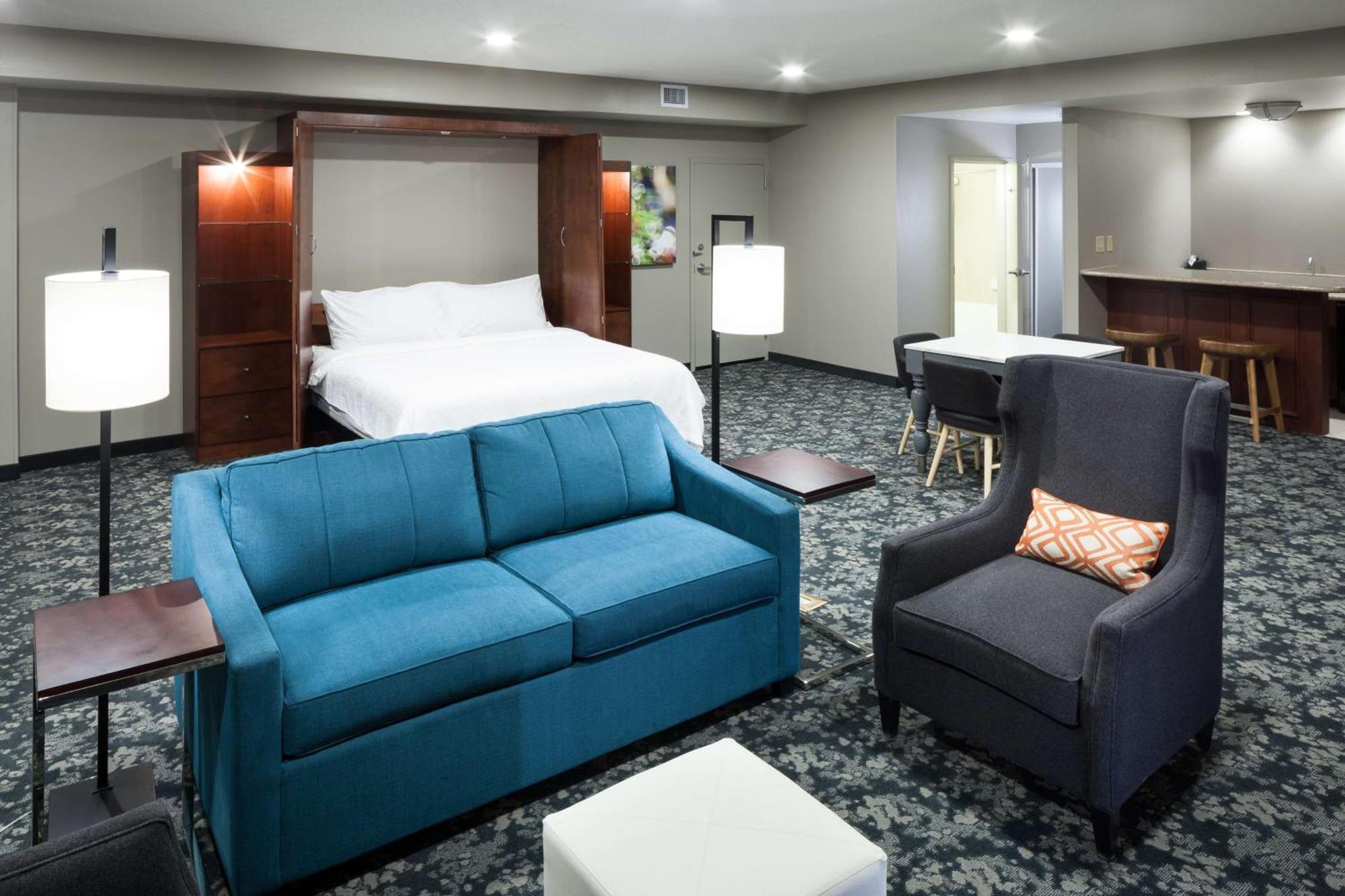 Hotel Hilton Garden Vanderbilt 3*