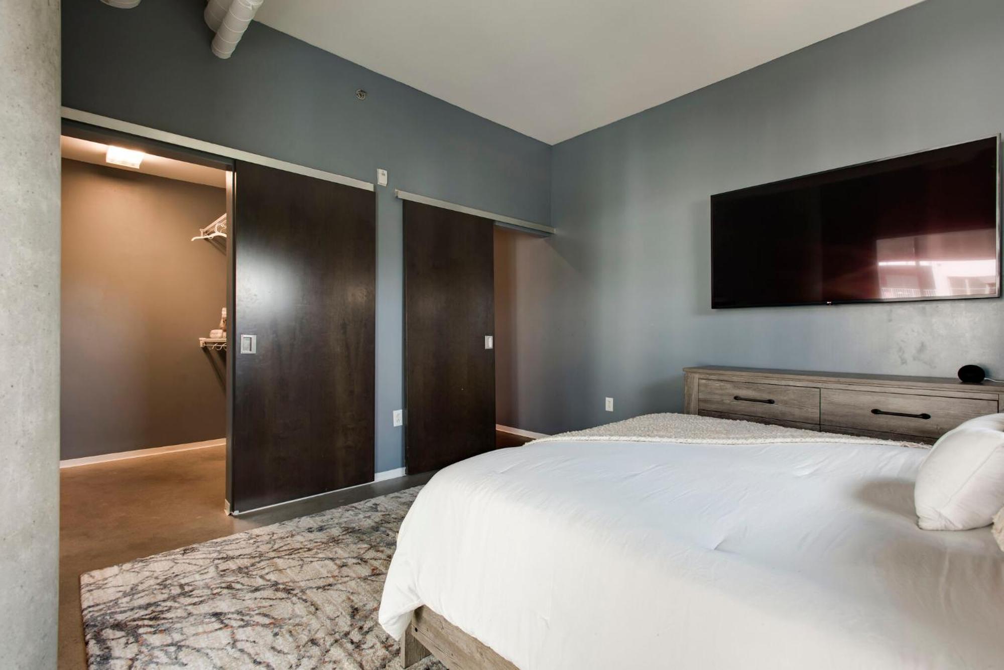 Holiday home Sleek And Spacious In East! Nashville