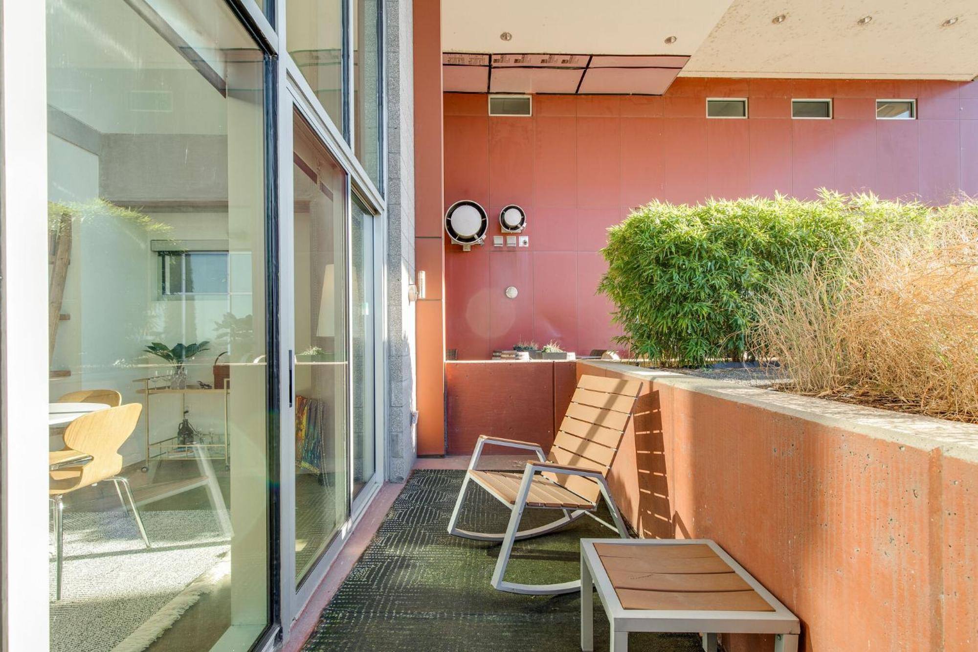 Artsy Chic 1br 30day Min With Wifi Ac Parking Tv Furnished Rooftop Nashville