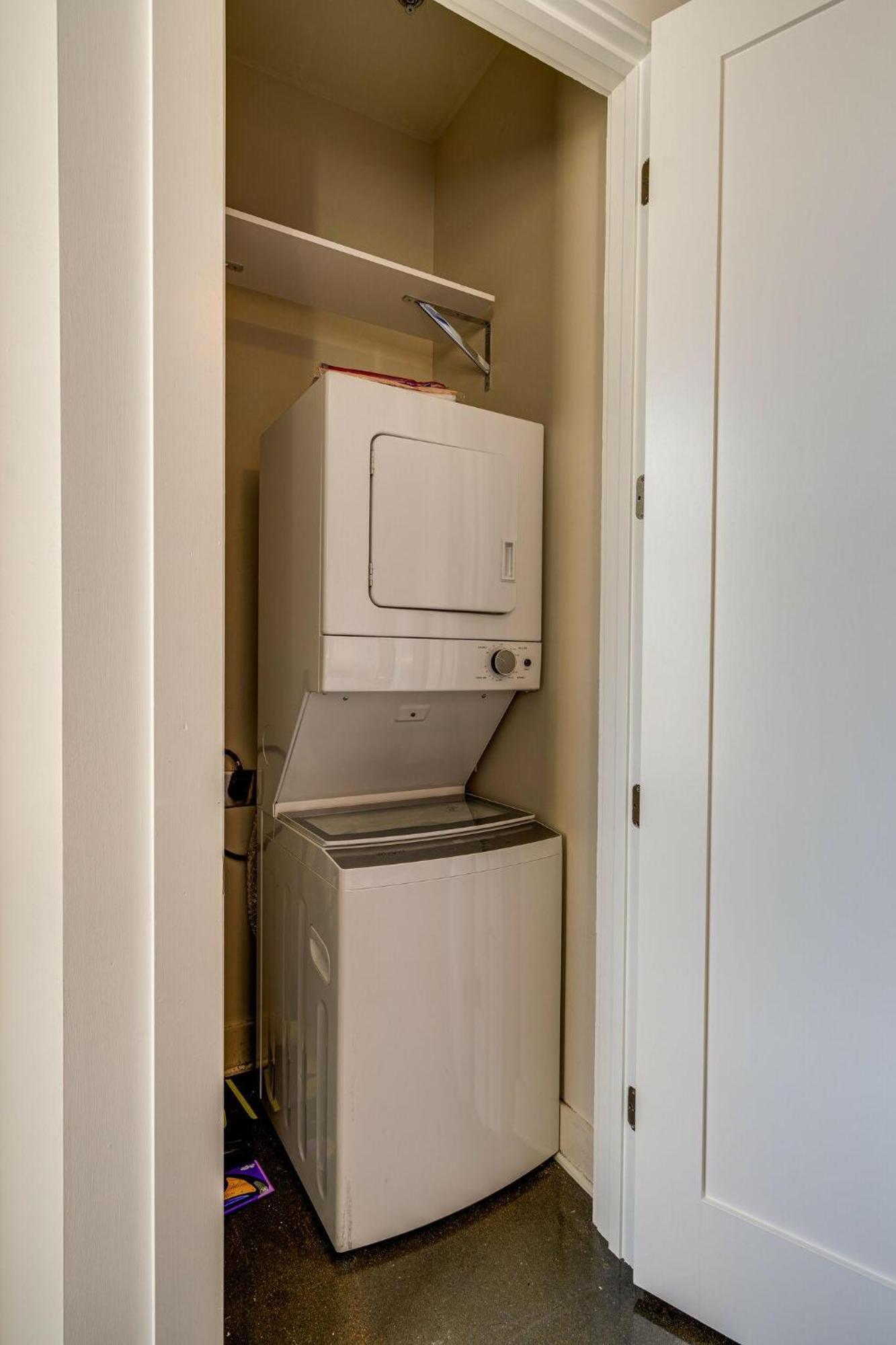 Lofts At 30th - Urban Lounge - Minutes To Broadway Holiday home *