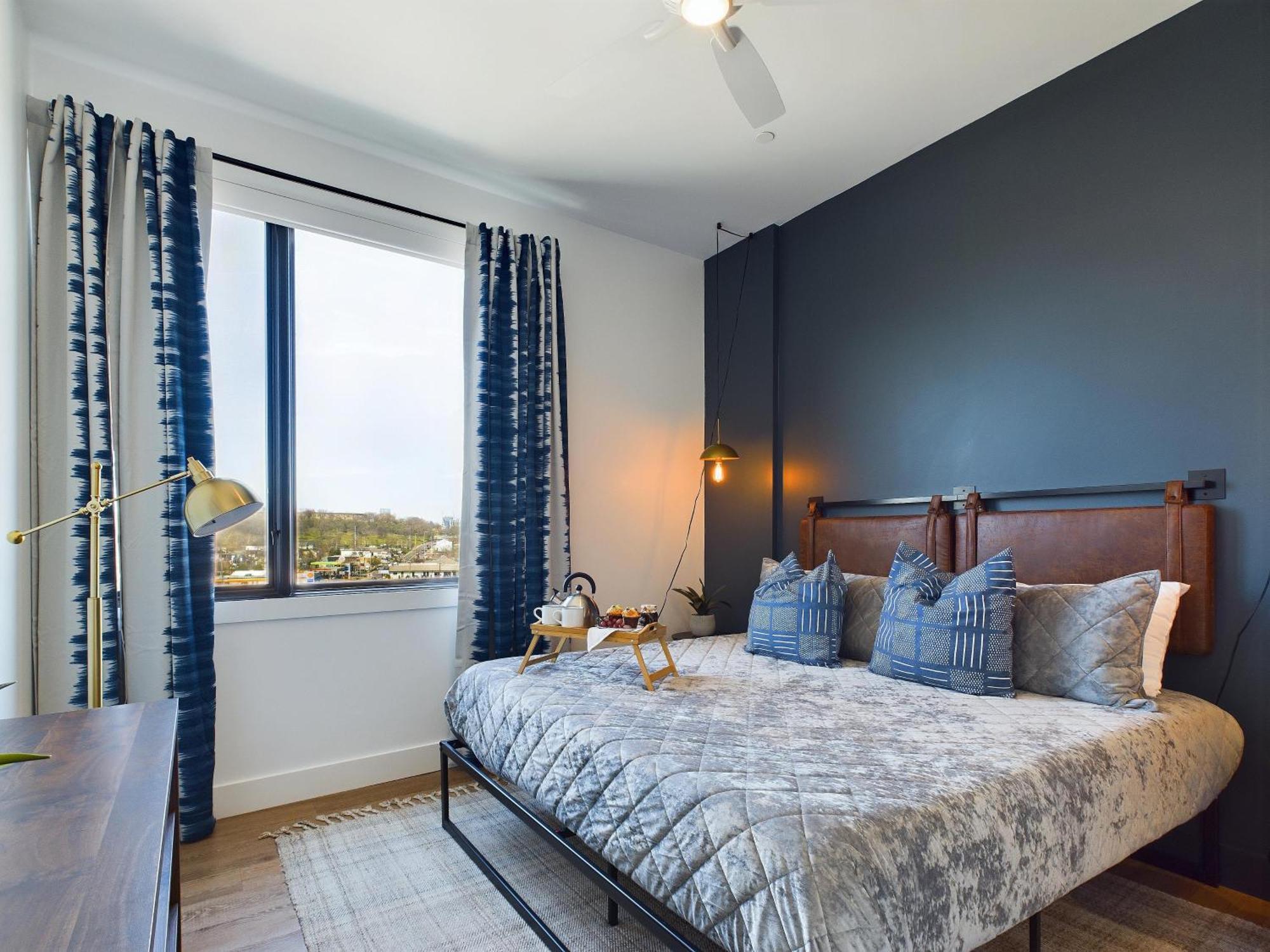 Sly Fox-private Balcony-12 South Holiday home Nashville