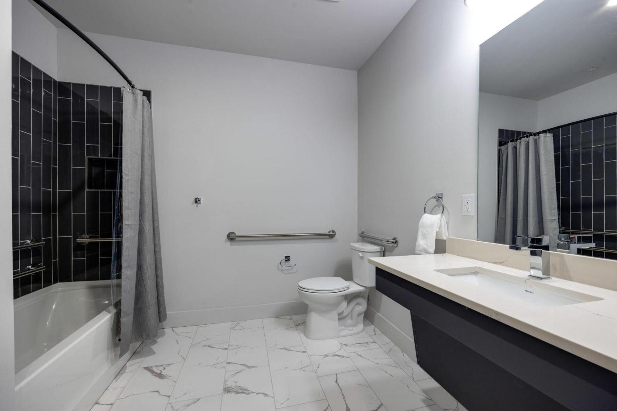 Colossus-odyssey-2 Min Walk Vanderbilt Nashville