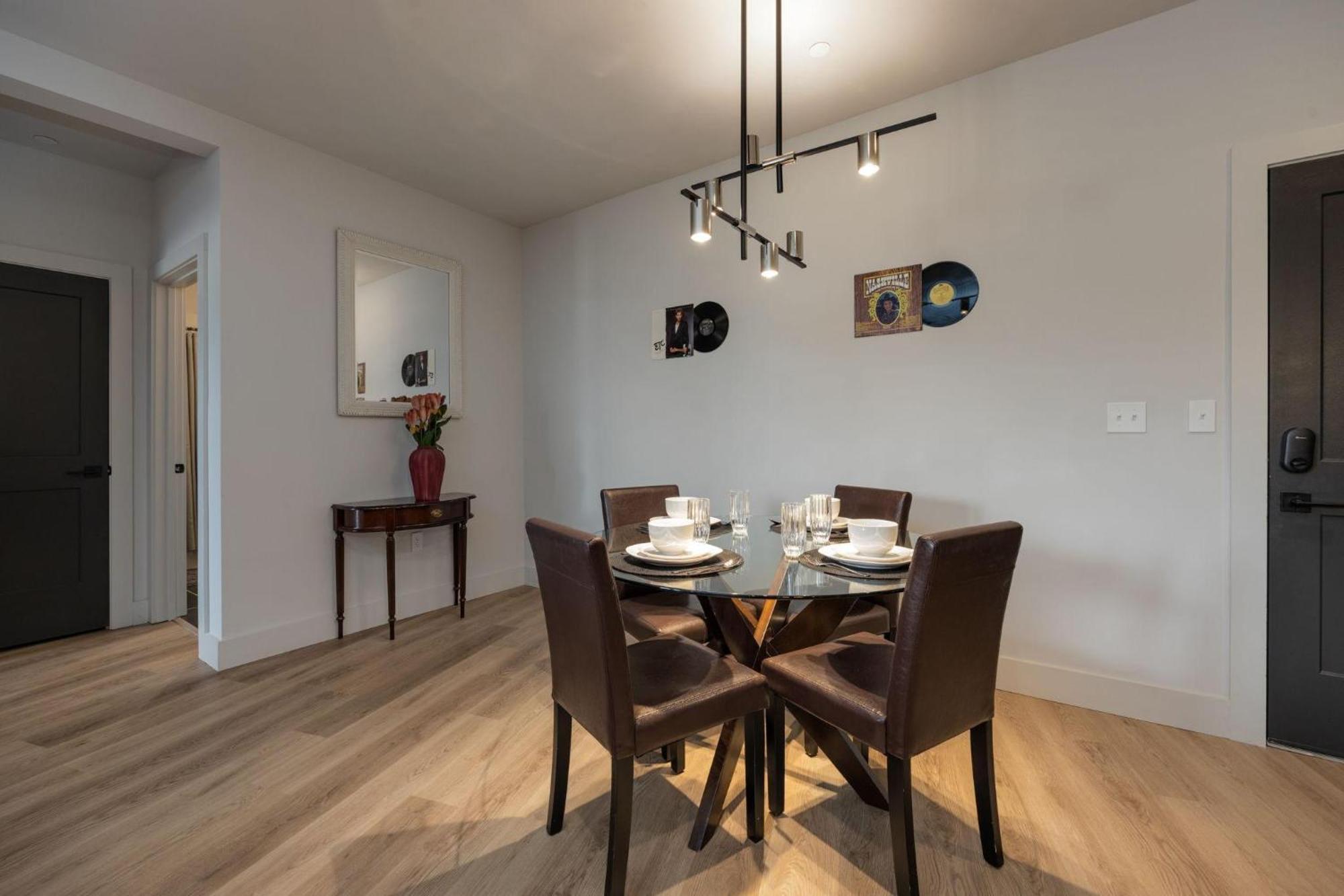 Colossus-odyssey-2 Min Walk Vanderbilt *