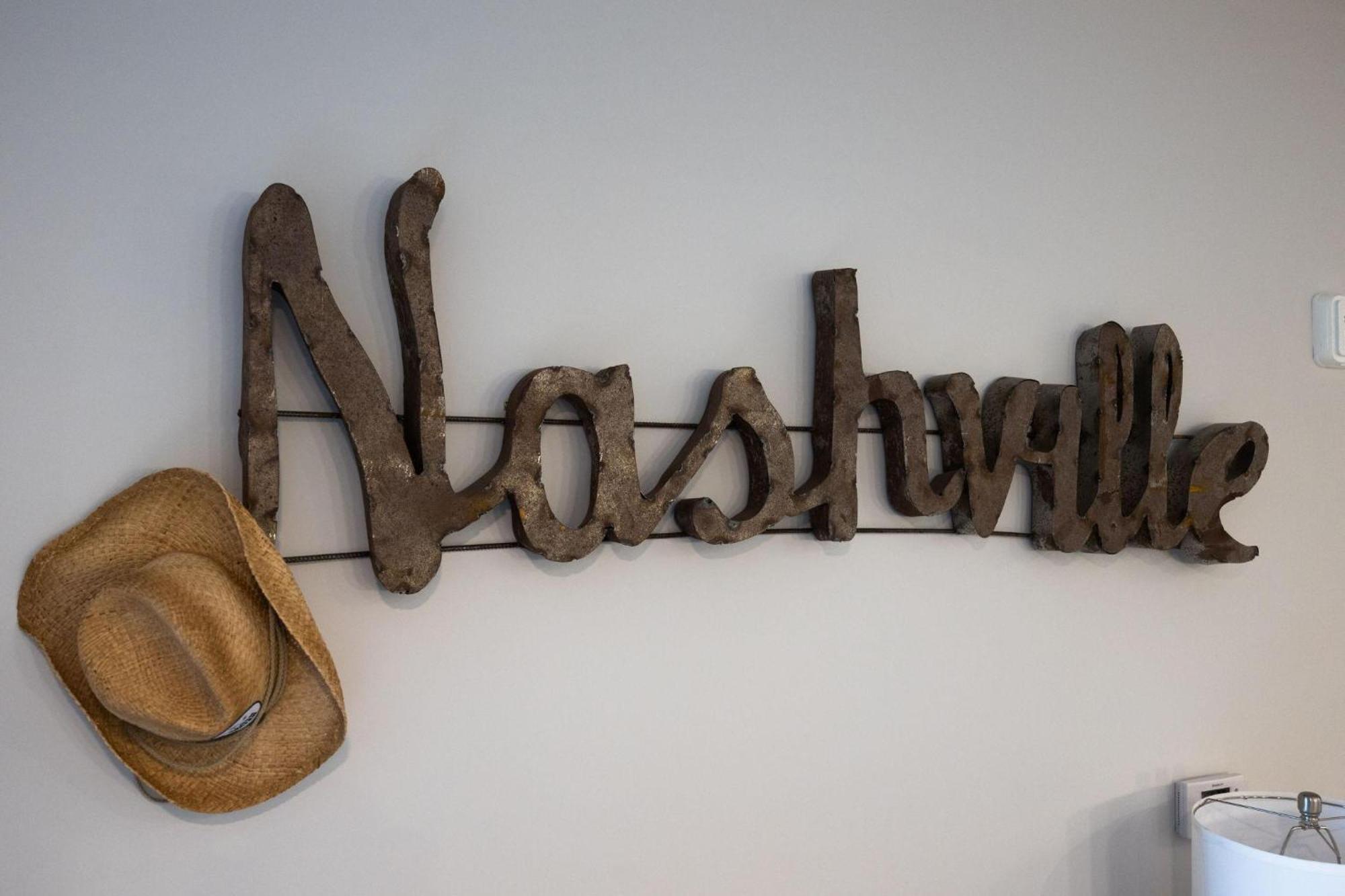 Colossus-odyssey-2 Min Walk Vanderbilt *