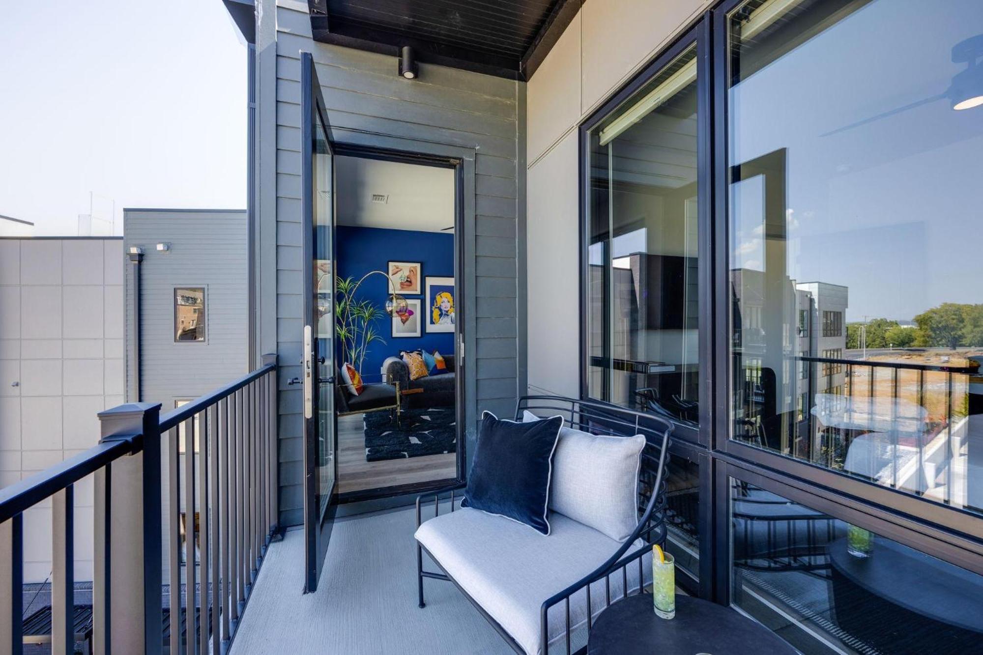 Holiday home Penthouse Blues-odyssey-pool & Gym-mins 2 Broadway