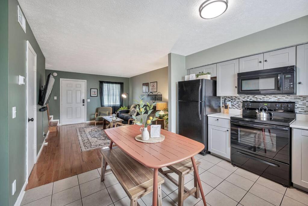 East Nash Local Dining Bars - Sleeps 6 Holiday home