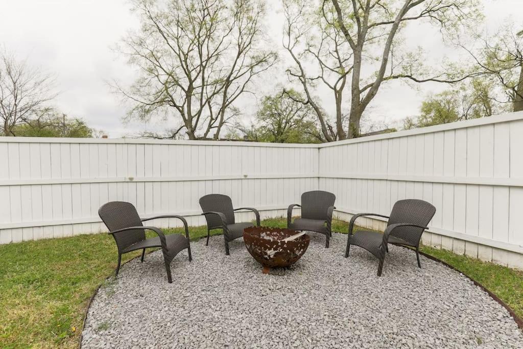 New Amazing 4br Suite* Hot Tub *2 Mi To Music *