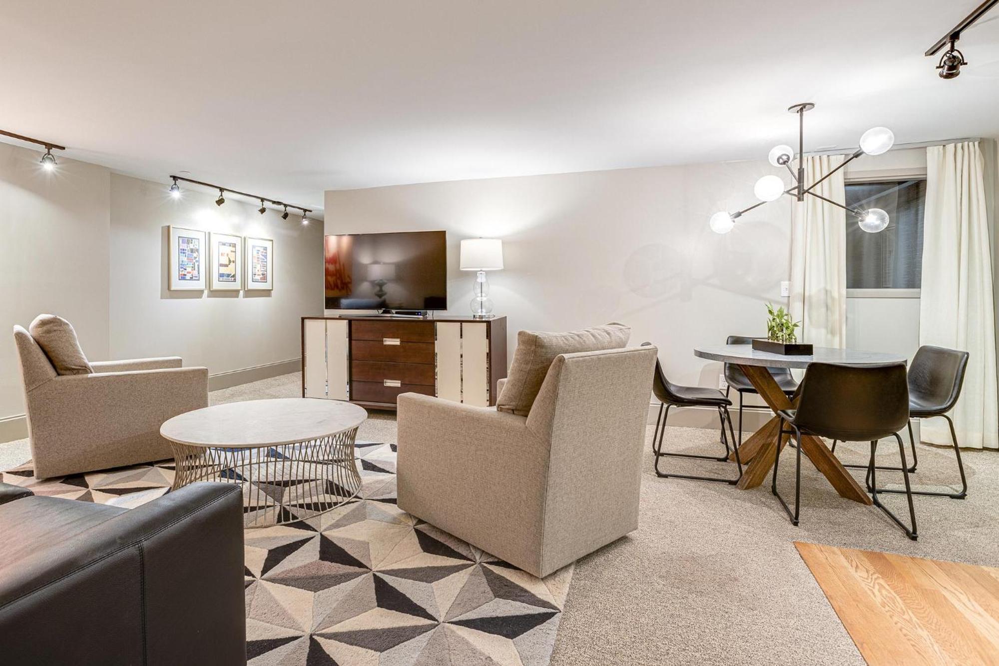 Riverfront Lofts Aparthotel *