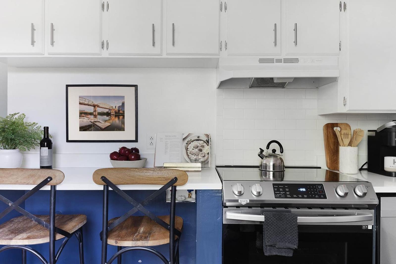 The Blue - 4 Beds And 7 Mins To Broadway!