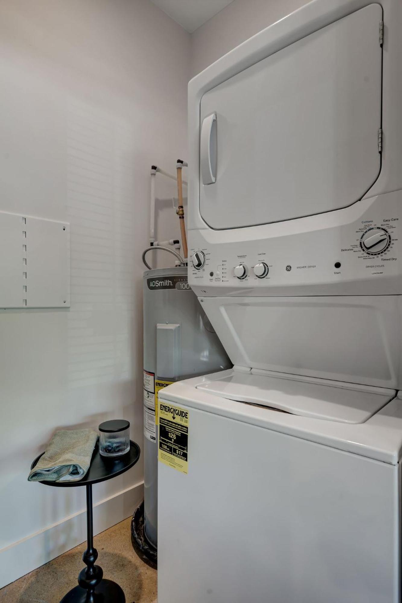 New With 2 Beds 7 Mins To Broadway *