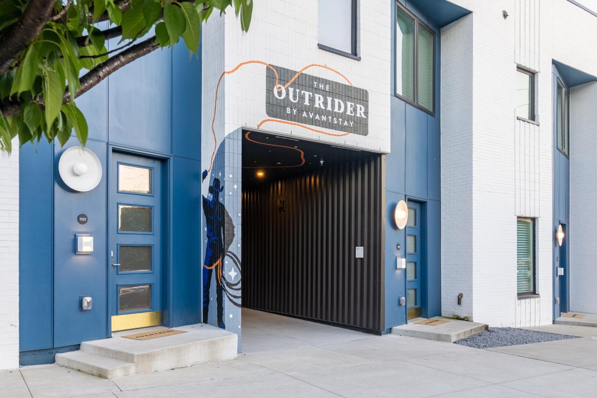Outrider 1018 By Avantstay Private Balcony Minutes To Broadway Downtown *