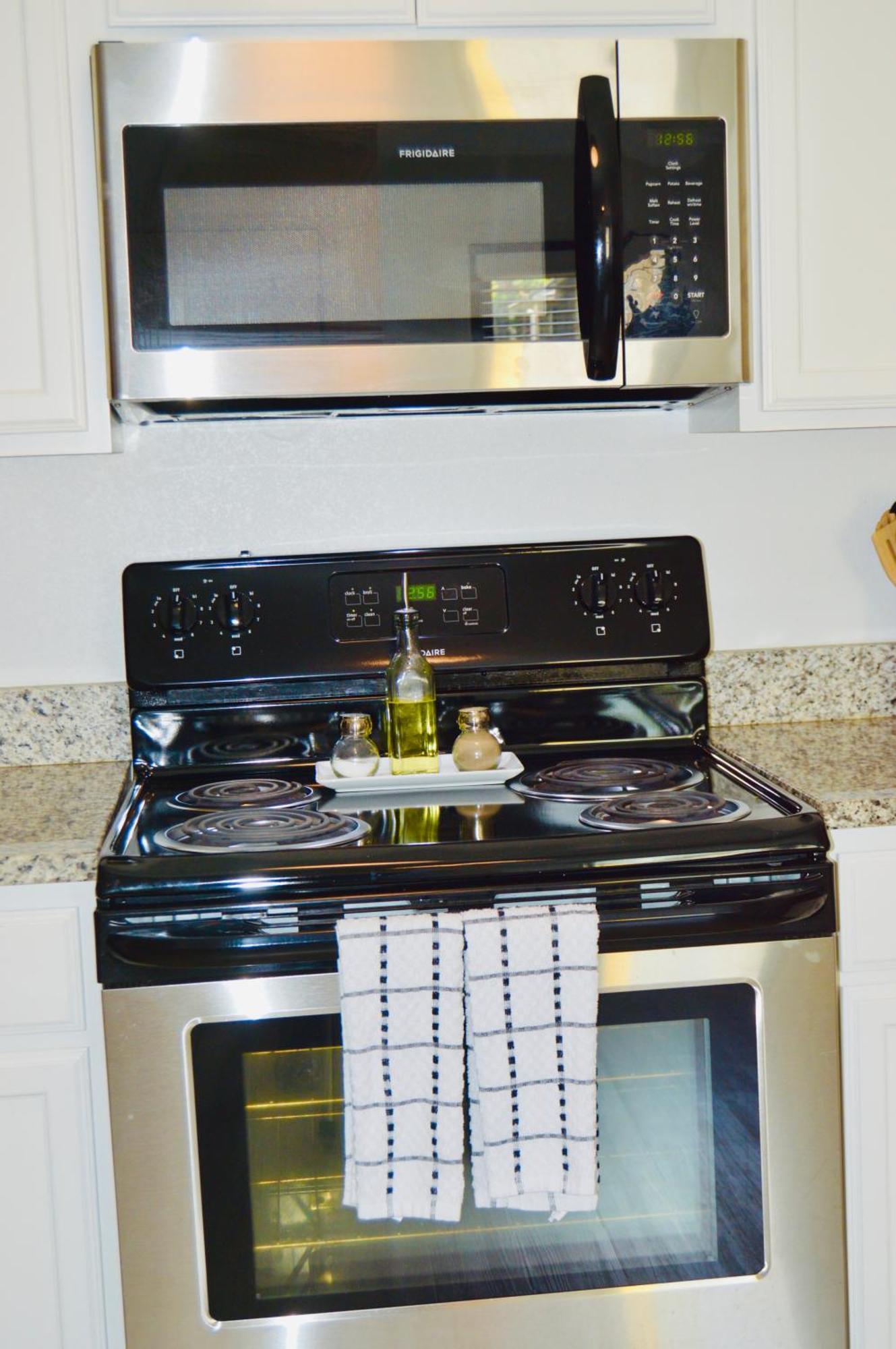 Beautiful Condo,minutes From Broadway Sleep 6! *