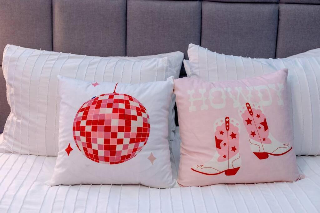 Pinkbme - 8 Min To Downtown, Free Parking * Nashville