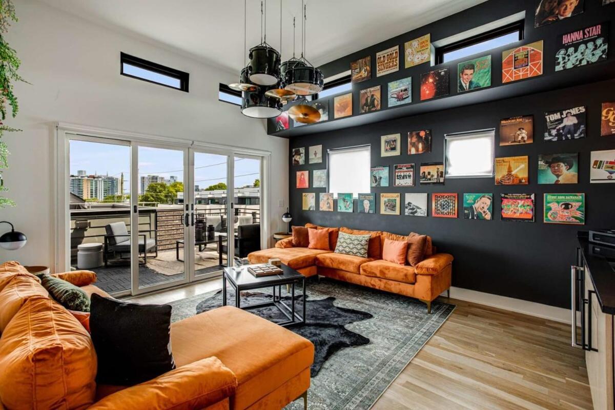 Holiday home Stylish New Gulch Rooftop Deck W Views