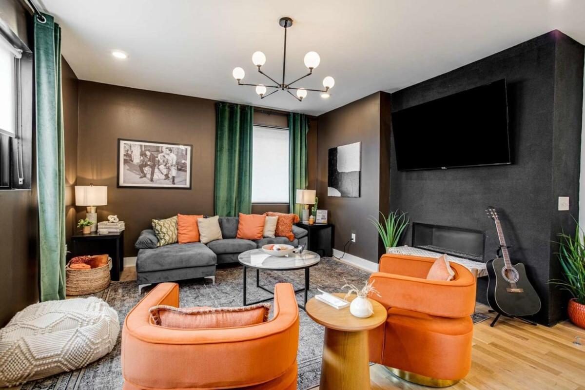 Holiday home Stylish New Gulch Rooftop Deck W Views