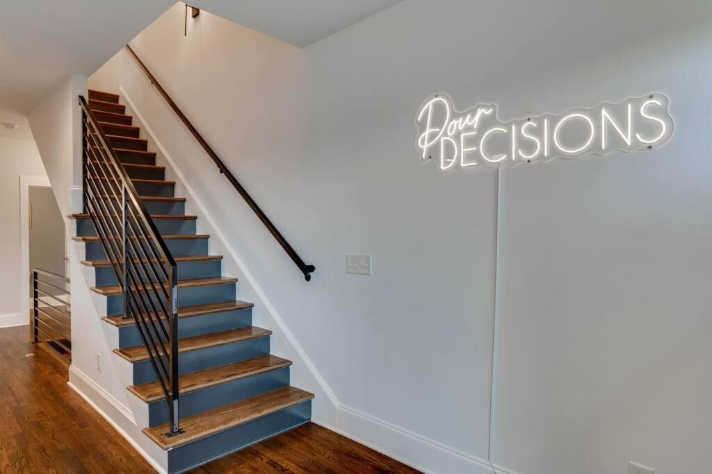 Holiday home Unforgettable Townhome-close To Broadway-10 Beds!