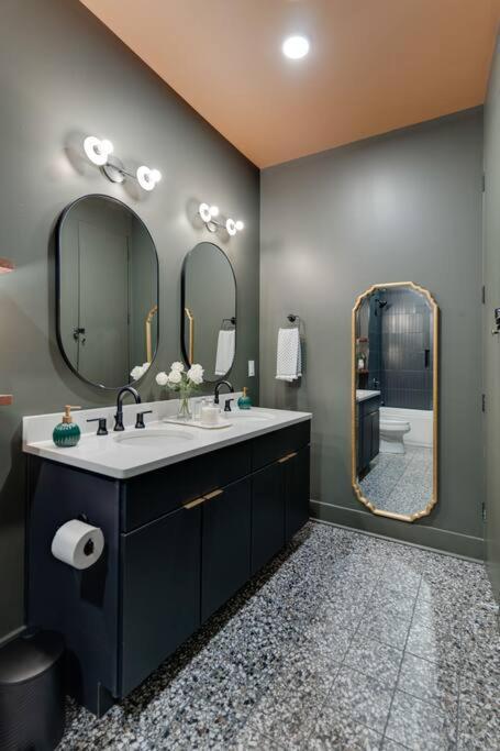 Brand New-luxury Apartment-downtown