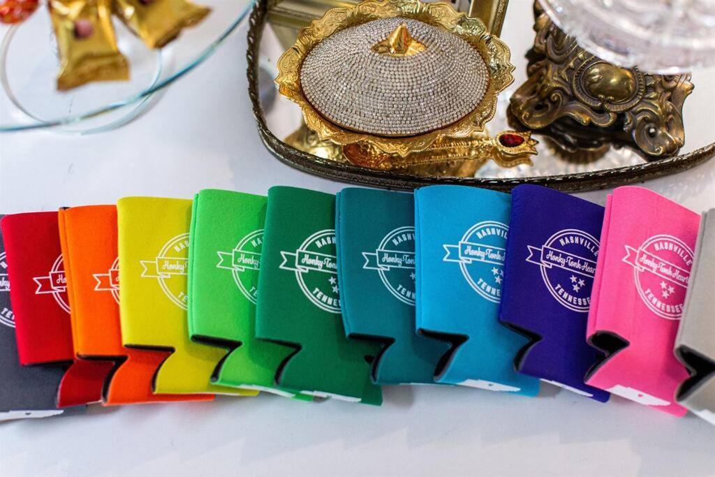 Minutes To Downtown, Walkable To Shopping & Dining