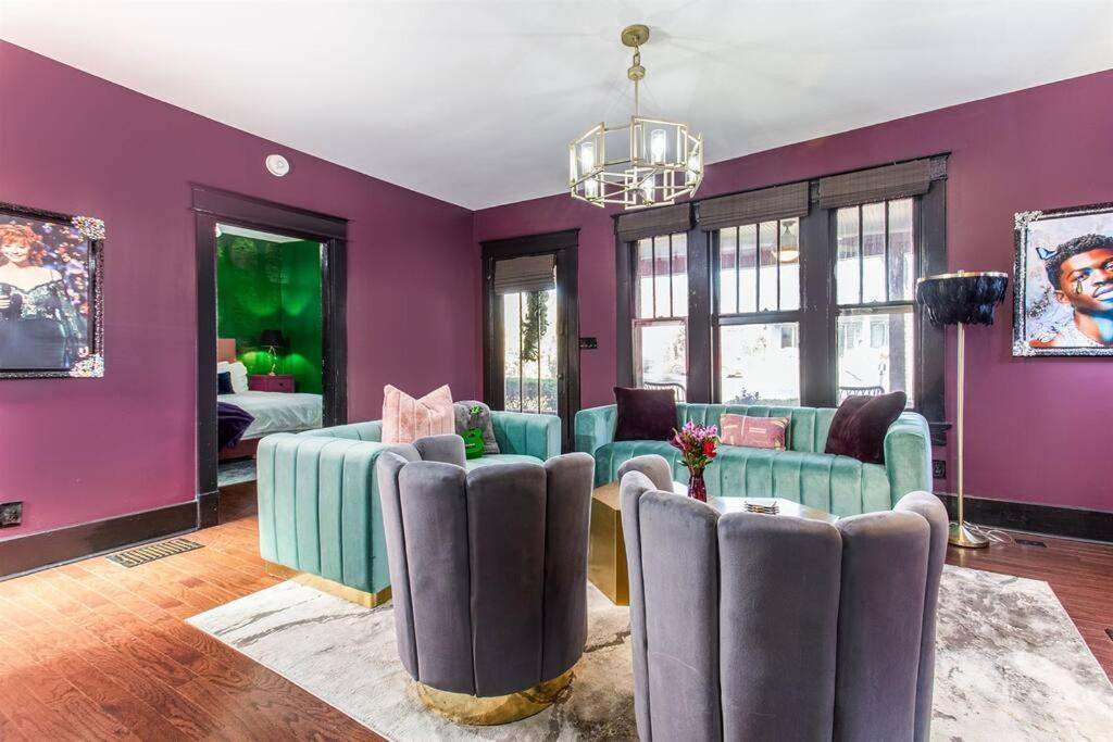 Minutes To Downtown, Walkable To Shopping & Dining Holiday home Nashville