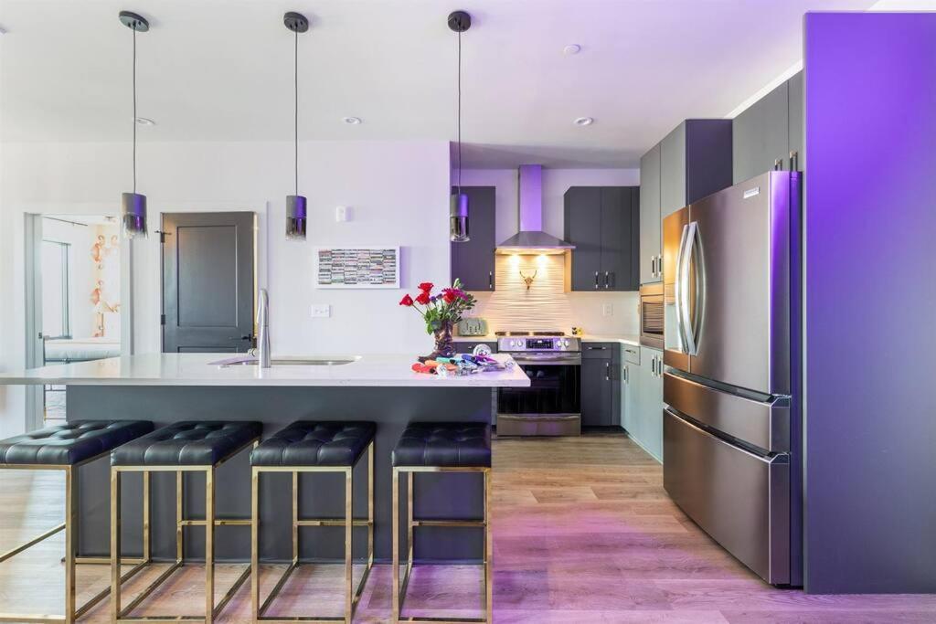 Downtown Midtown Vanderbilt, Honky Tonk Party Pad 1, Parking Gym Pool