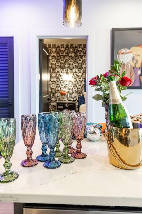 Downtown Midtown Vanderbilt, Honky Tonk Party Pad 1, Parking Gym Pool Apartment Nashville