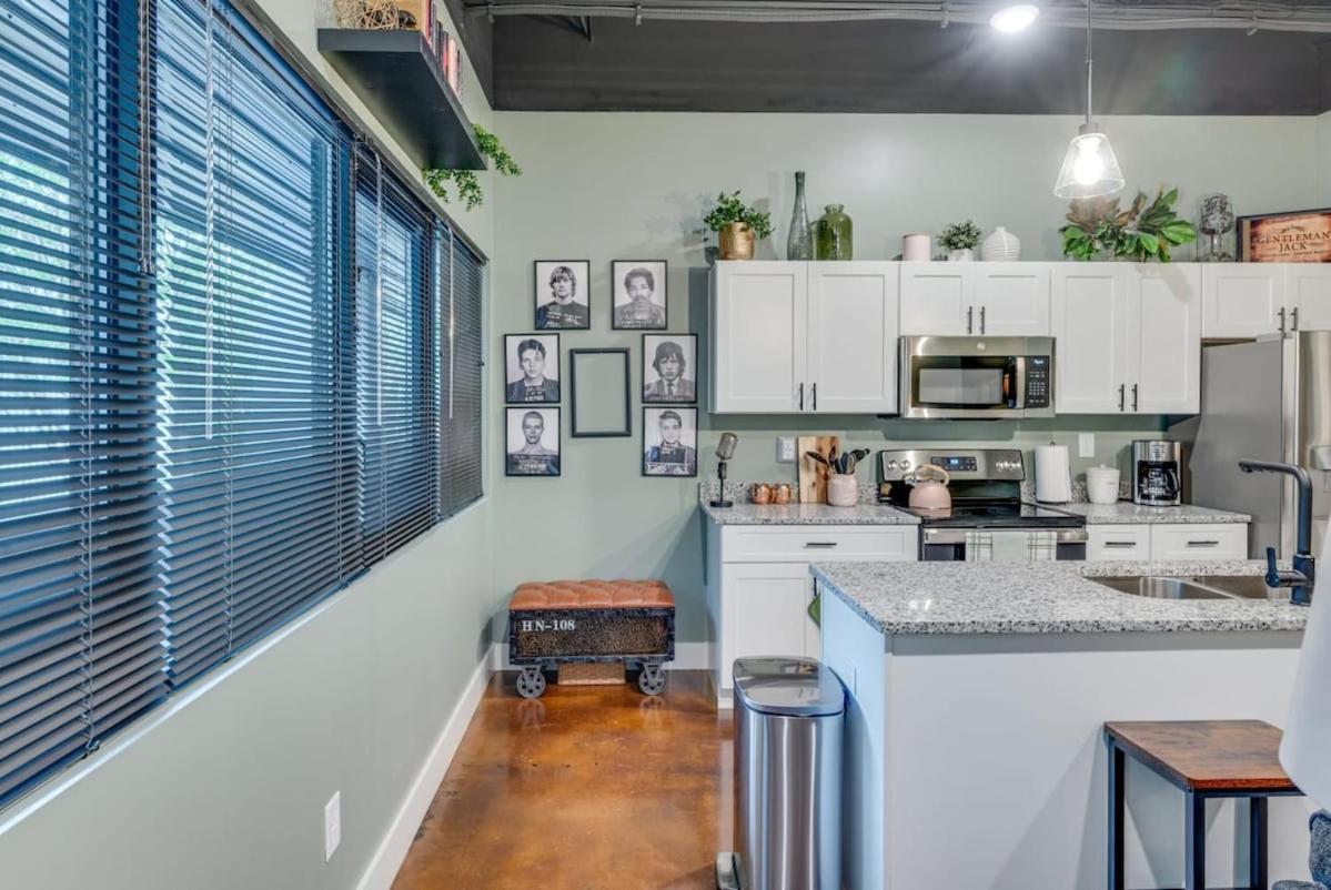 New W 2 Queen Beds 7 Mins To Broadway Apartment Nashville