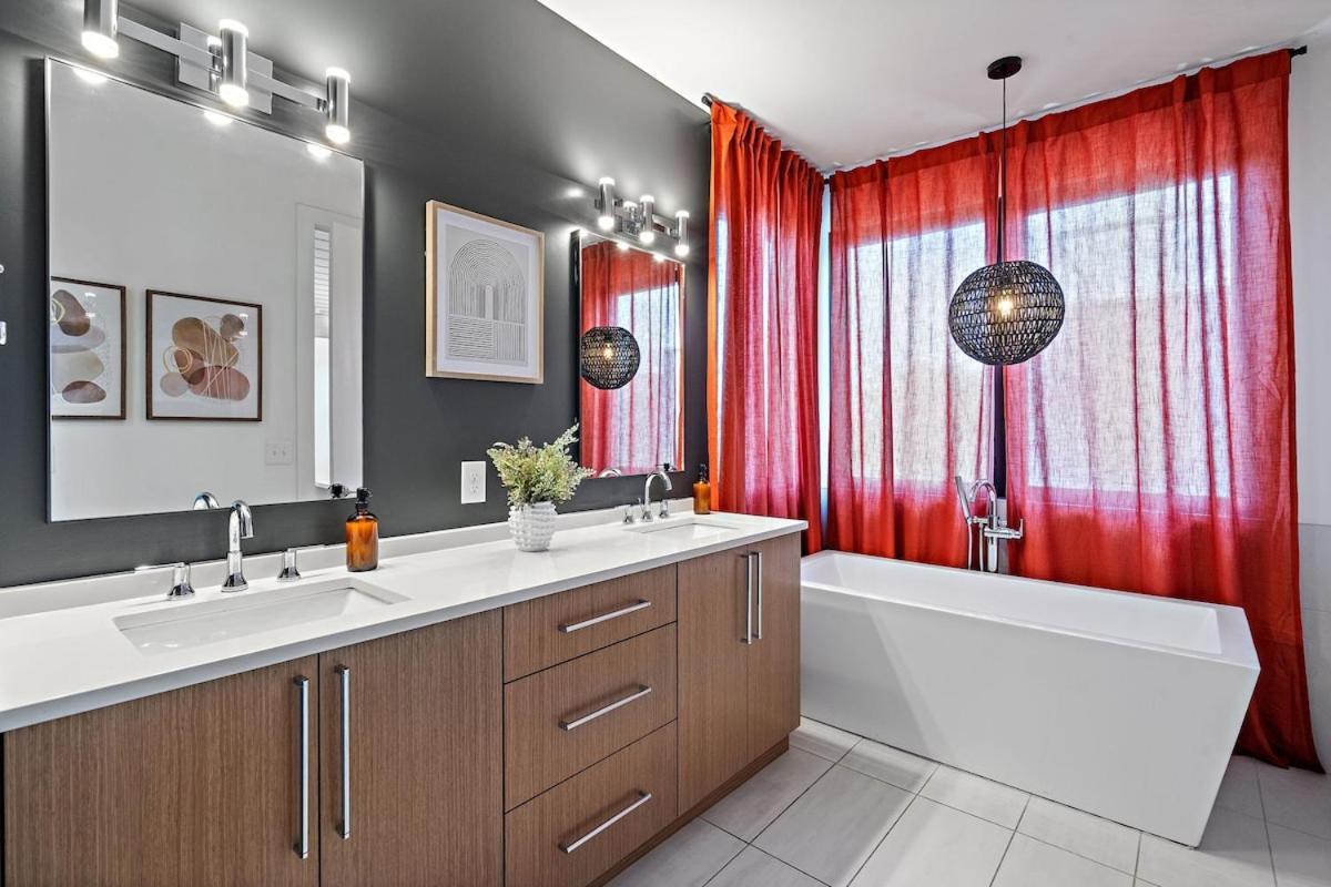 Unwind In Opulence 4br 4ba Near Broadway
