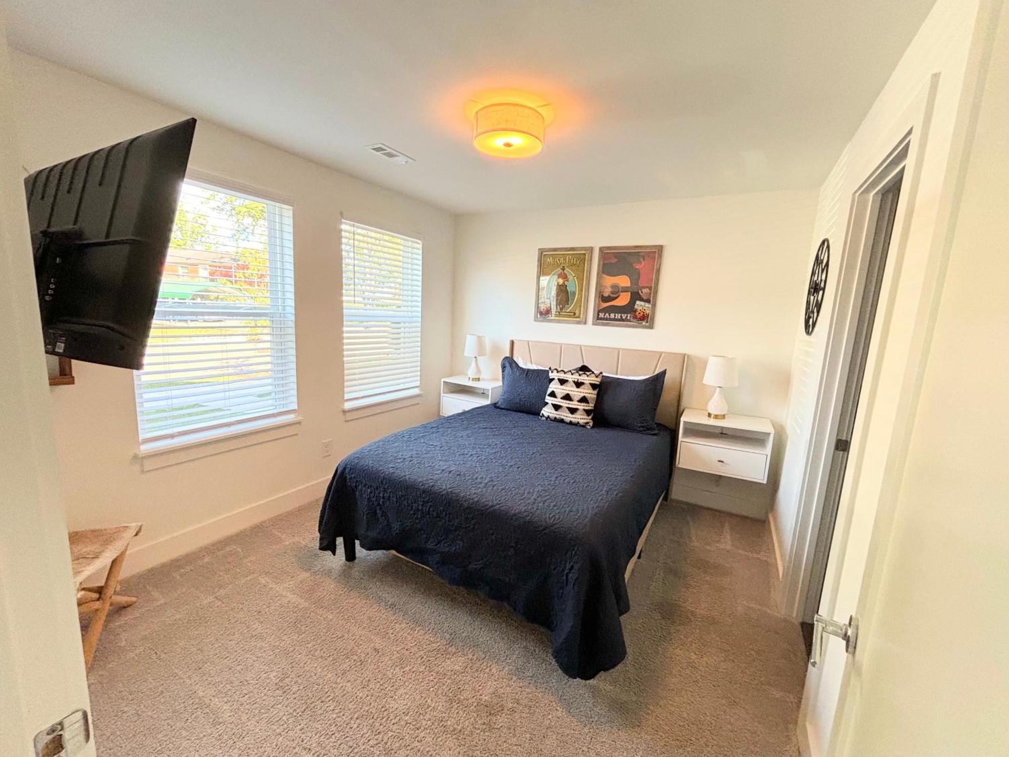 Closetobroadwayairportoprymillsgameroom16 Holiday home *
