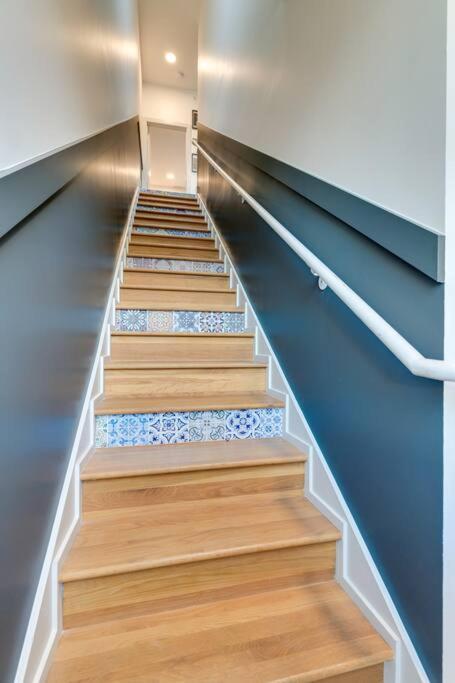 New Design-2 Miles To Broadway Apartment *