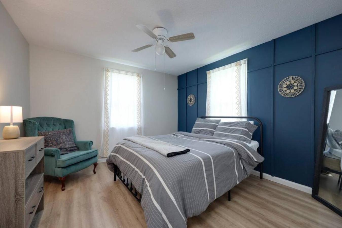 5 Min To Airport Pet Friendly Fire Pit Fenced Yard * Nashville
