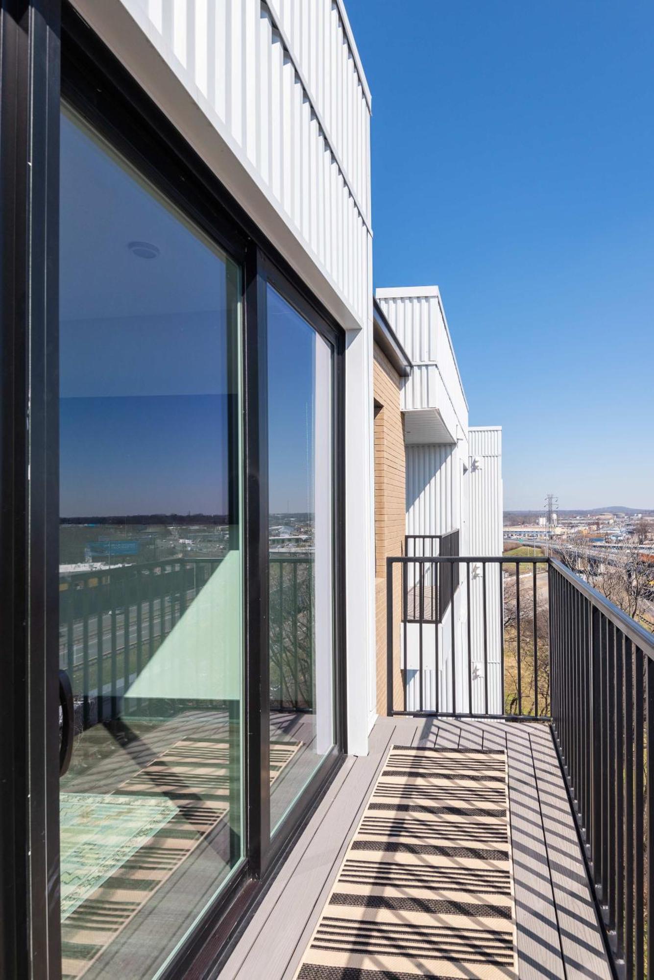 Downtown Dolly - Stylish Airy And Cozy Nashville